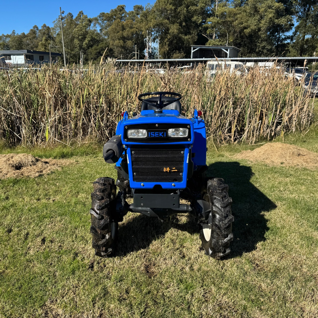 Iseki TX 1210 - 15 HP - 2 Cil - 4x4