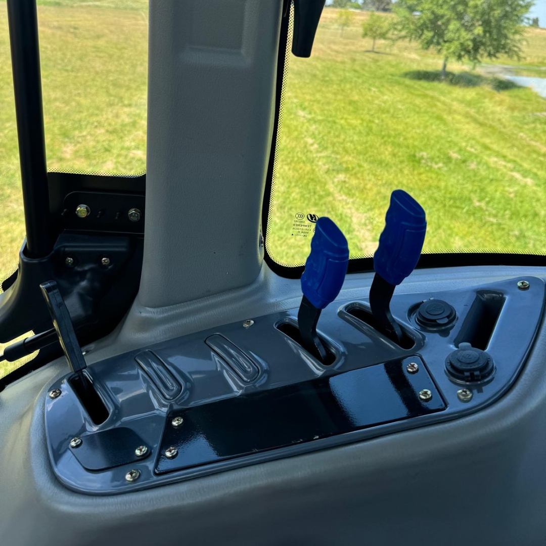 Dong Feng DF 904 con cabina - 90HP 4x4