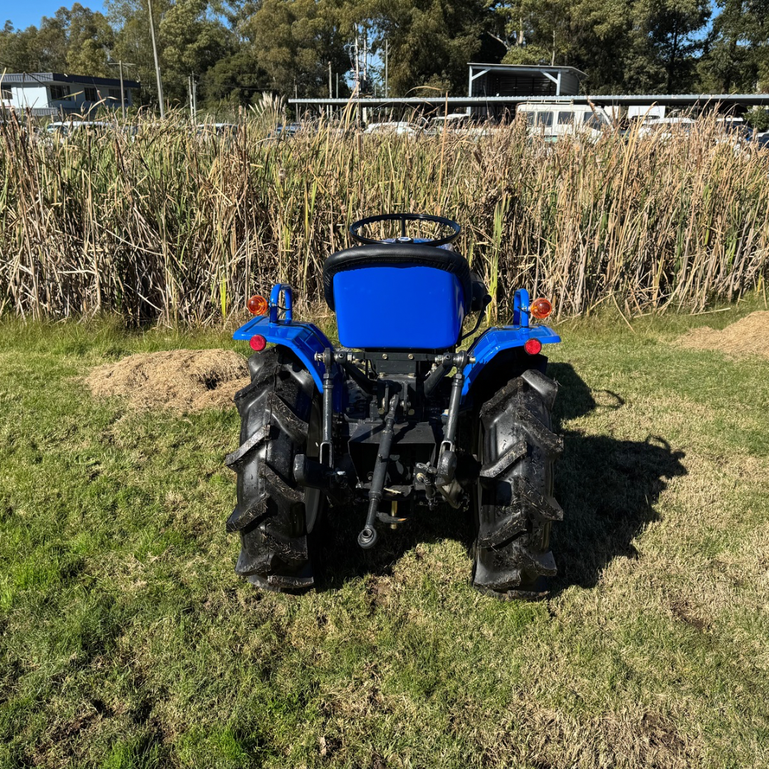 Iseki TX 1210 - 15 HP - 2 Cil - 4x4