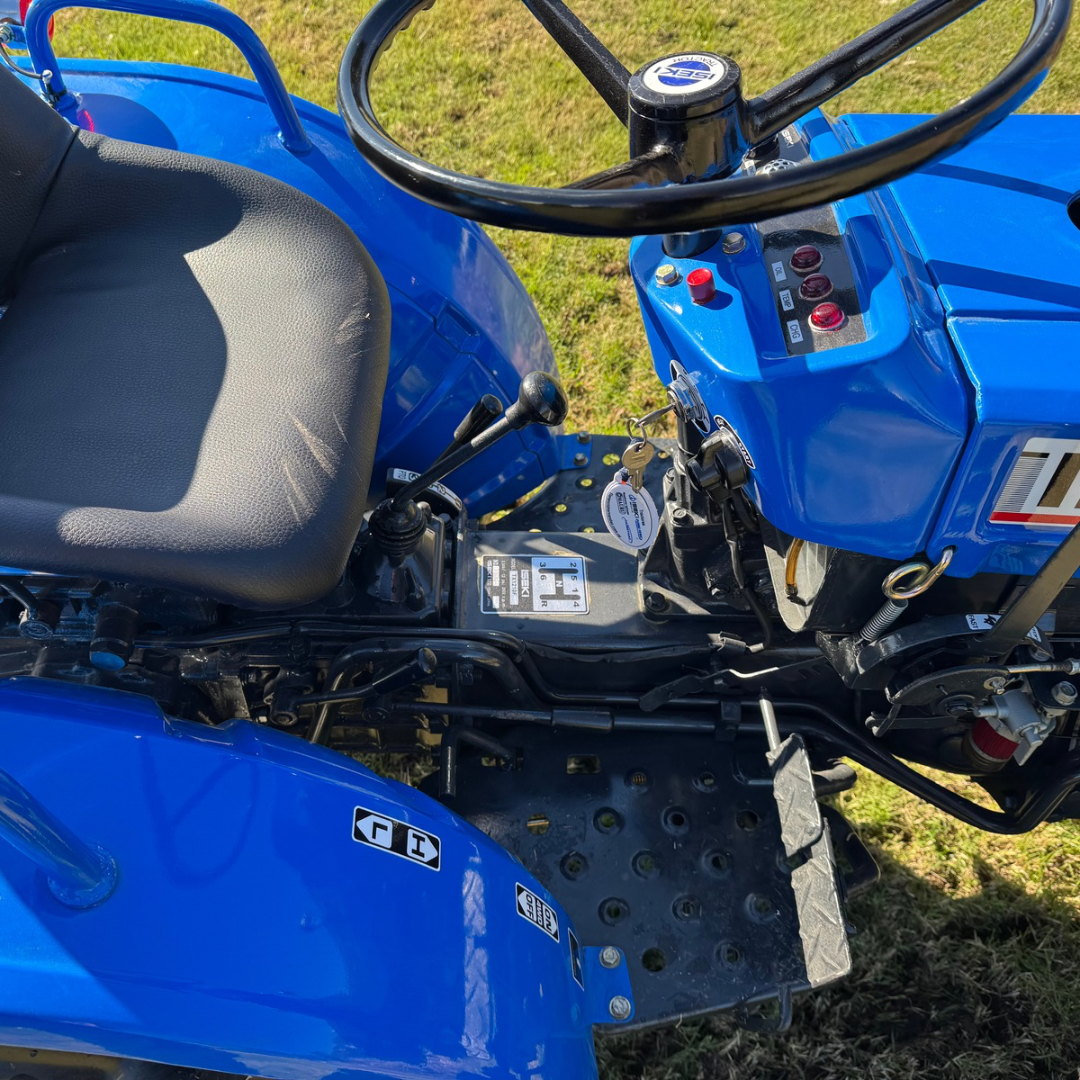 Iseki TX 1210 - 15 HP - 2 Cil - 4x4