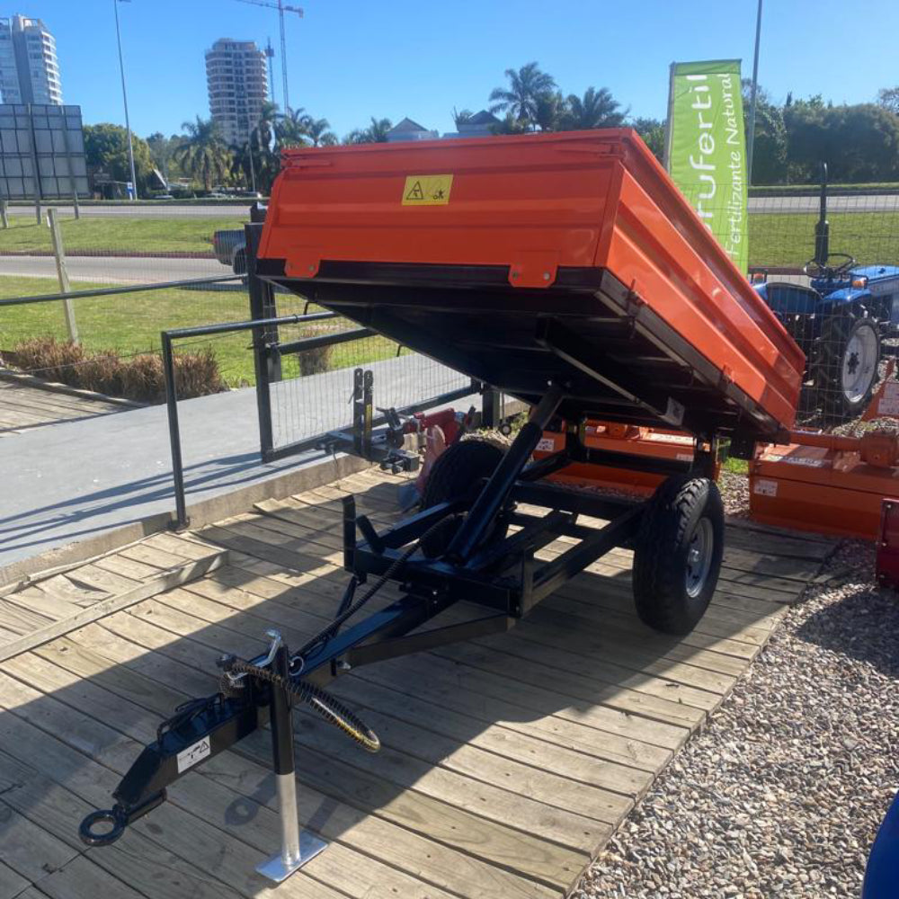 Zorra Mauru 1,5 toneladas con volcadora hidraulica