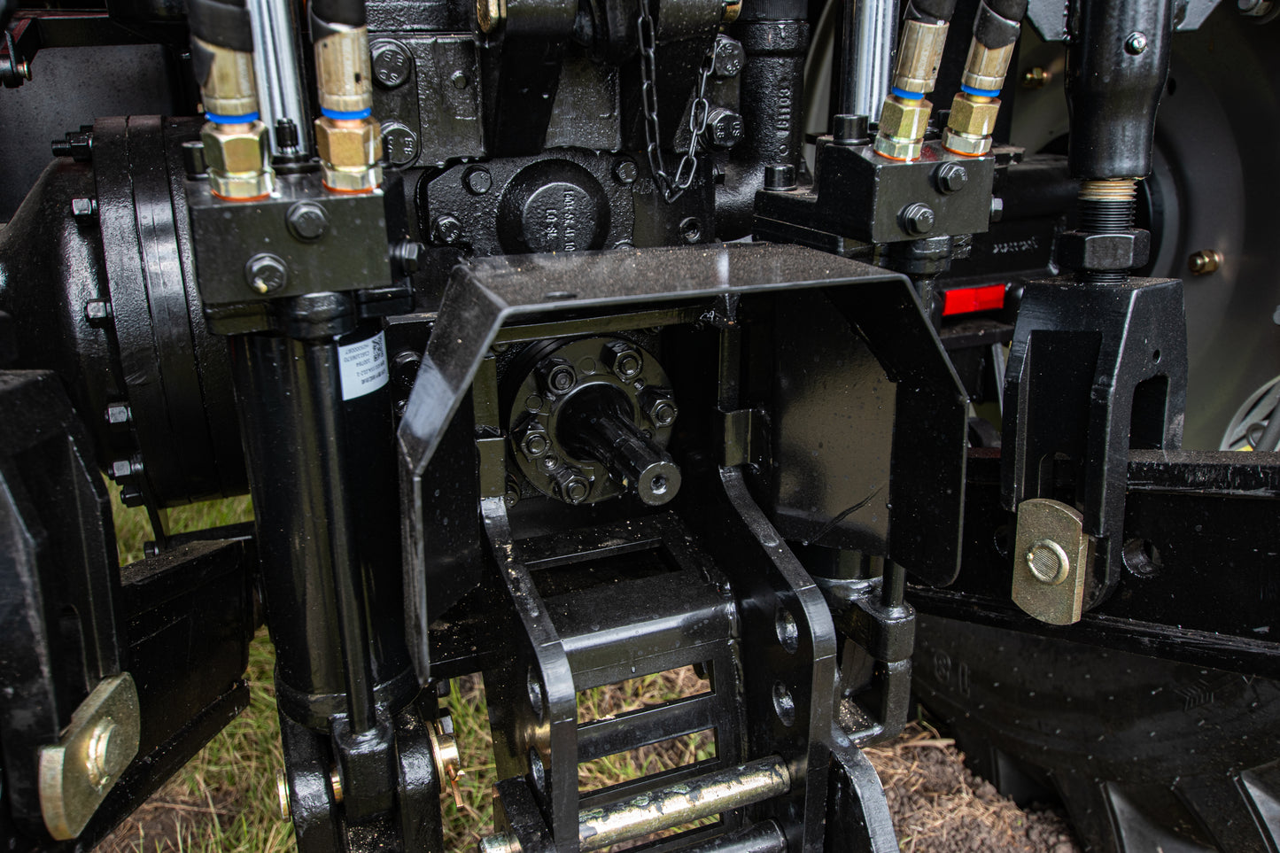 Dong Feng 1104 con cabina - 110Hp 4x4